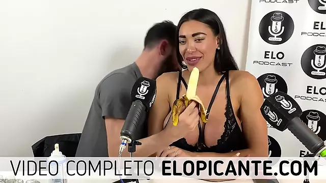 Pame Pombo Prueba Banana Con Crema En El Cuarto Picante De Elo Podcast