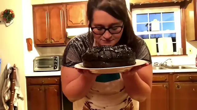 BBW Chocolate Cake Fart Fantasy