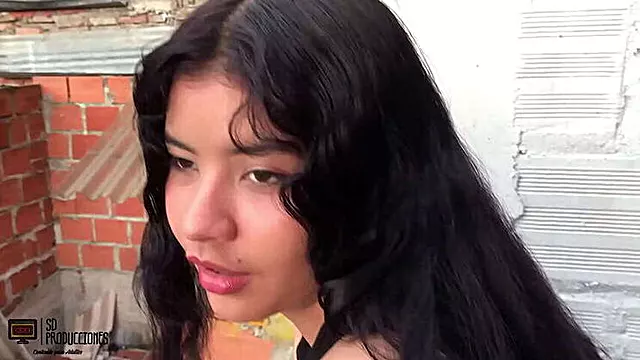 My neighbor, Mafer Oficial, turns uncontrollably horny while snapping pics of me and bangs my pussy