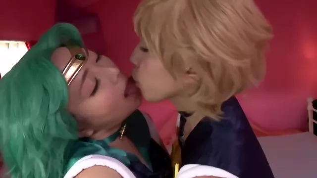Japanese Lesbian Girls Kiss 12