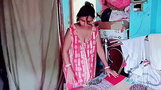 Bengali professor enjoys hot affair with sexy Indian bhabhi