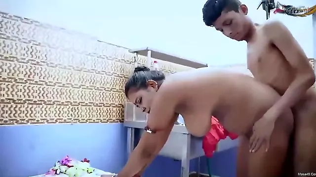 Desi Mom sucking Fucking With Boy for more video join our telegram channel @rehana980