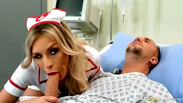 Hot nurse opens asshole for a fat cock of her patient