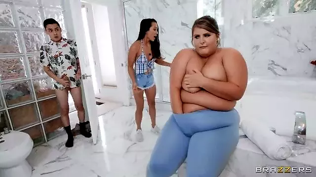 زن چاق در حمام, سکس کون بزرگ در حمام, ساگ زدن با سینه بزرگ, جیگر سبزه, کیر خیلی دراز, سکسی, ممه دوشی