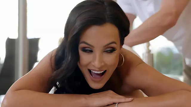 Sensual anal sex with hot MILF Lisa Ann and Markus Dupree