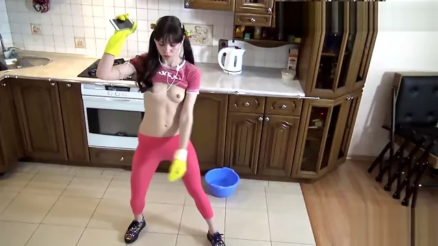 SEXY YOUNG PINK KITCHEN DANCE AND TWERK BY IRA VERBER