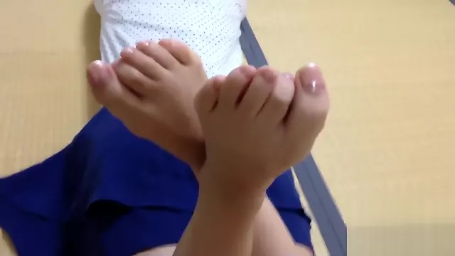 Cute Japanese Feet and Toes