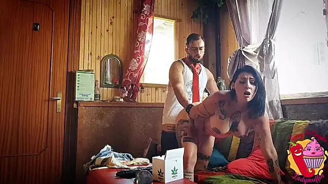 Vollbusig Massage, Blowjob Mit Schlucken, Blasen Beim Ersten Date, Riesen Schwanz In Der Votze