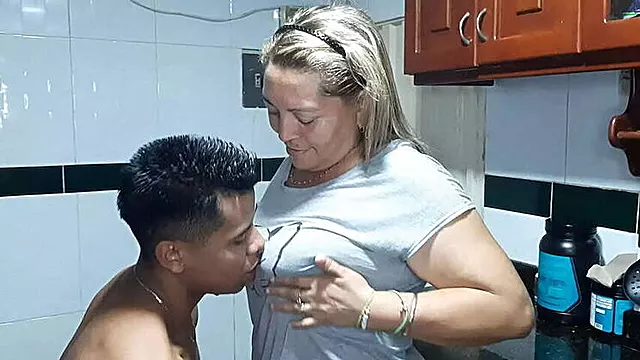 Mamada Latina Amateur, Mamada Madura Amateur, Jovenes Amateur, Mamada Adolescente, Del Coño A La Boca