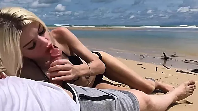 Public sex on the island, Cumming in my panties